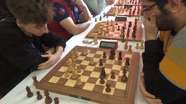 Daniil Dubov plays chess like he is bored, but not really... смотреть онлайн