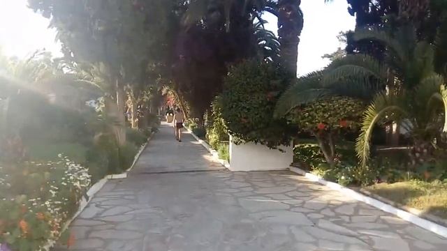 Les Orangers Beach Resort & Bungalows смотреть онлайн