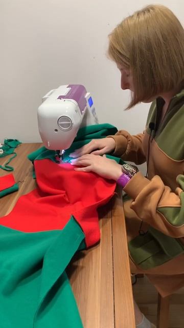 Сшила свитшот из остатков! Как вам сочетание? смотреть онлайн