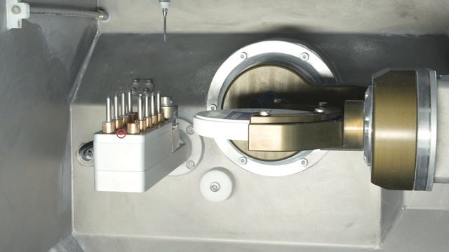 D52 - The 5-axis milling machine смотреть онлайн