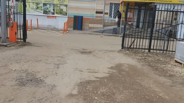 ПОКУПКА ОКОН И ТРУБЫ НА ВЬЕЗД , ДЕРЕВО ТОЖЕ ПОСАДИЛА смотреть онлайн