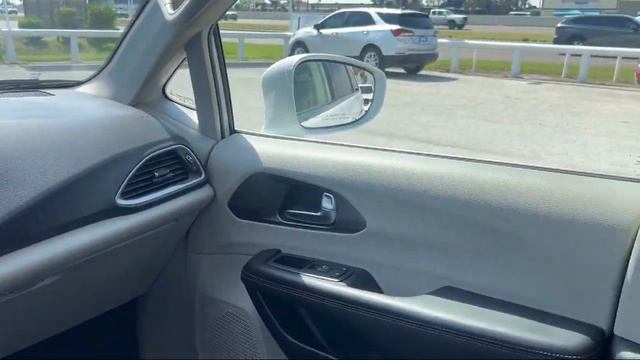 2020 Chrysler Pacifica Touring L Brownsville Harlingen Weslaco McAllen Edinburgh смотреть онлайн