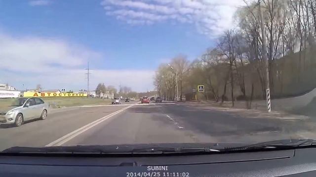 Видеорегистратор Subini X3 (день) - http://ncel.ru/ смотреть онлайн