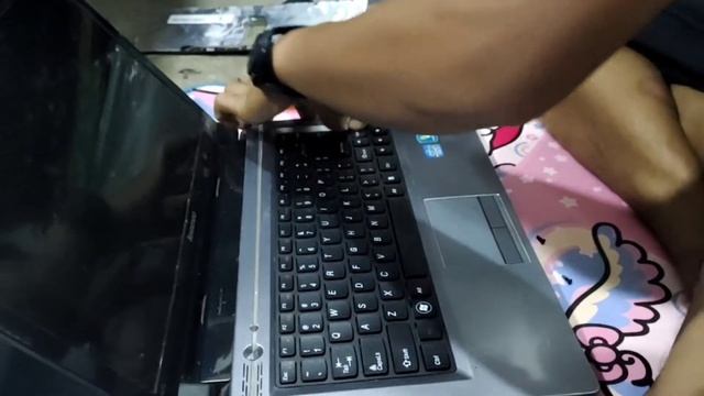 Cara Mengganti Keyboard Lenovo V470 || One Computer смотреть онлайн