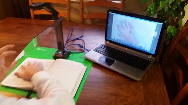 Scanning a 400 Page Journal смотреть онлайн