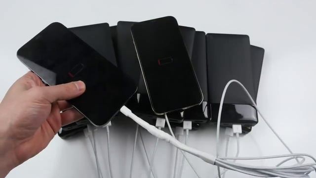 See what happens! 10 power banks in an iPhone 12 Pro Max. смотреть онлайн