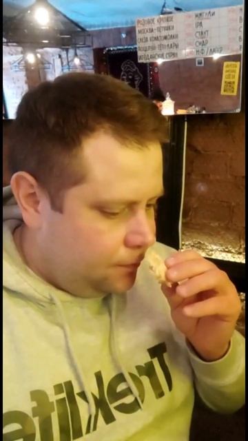 Где готовят вкуснейшие чебуреки в Питере? Рассказываем 😉 #еда #санктпетербург #питер #гастротуризм смотреть онлайн