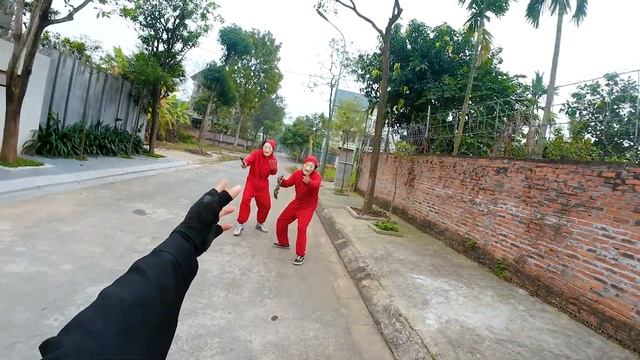 MONEY HEIST vs POLICE || FAST MISSION || Ep1.0 (Parkour POV In REAL LIFE by 2 Long Heroes) смотреть онлайн