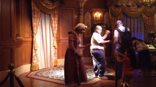 iPod Touch 5th Generation 32GB Video Test Sample смотреть онлайн