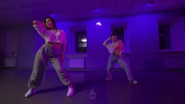 Tate McRae - Sports Car