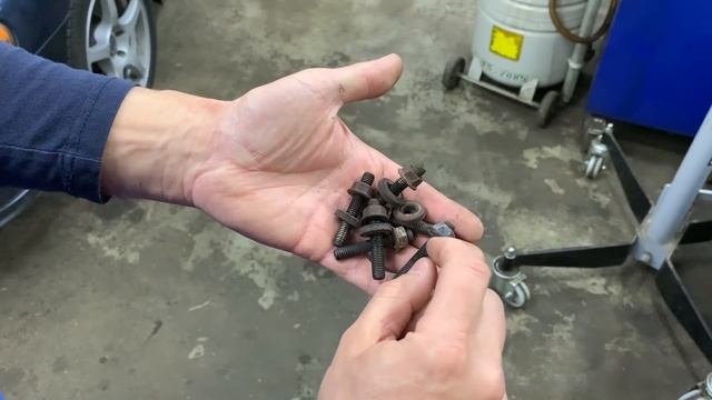 Стоимость замена акпп и двигателя 2,5T на VOLVO S60 AWD. смотреть онлайн