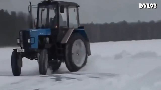 РУССКИЙ САНЁК ДРИФТИТ НА ТРАКТОРЕ смотреть онлайн