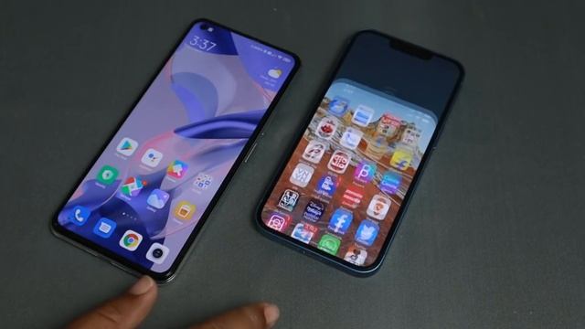 Why Apple iPhones are Best Smartphones and iOS is Faster than Android or MIUI | Hindi смотреть онлайн