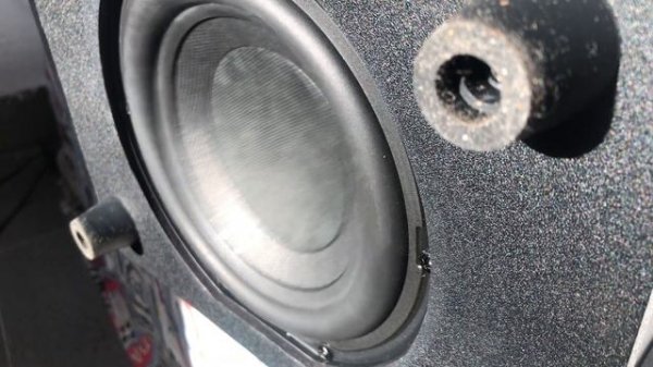 JBL SB190 - Bass Test