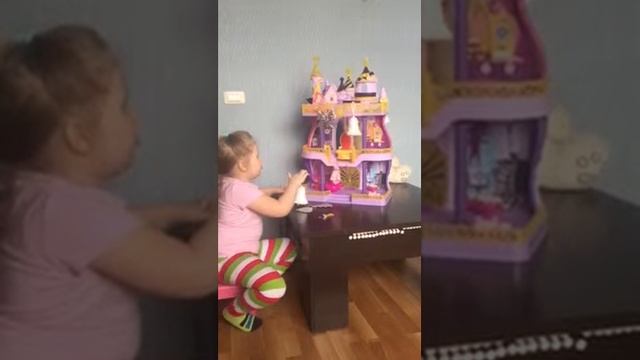 Замок кантерлот смотреть онлайн