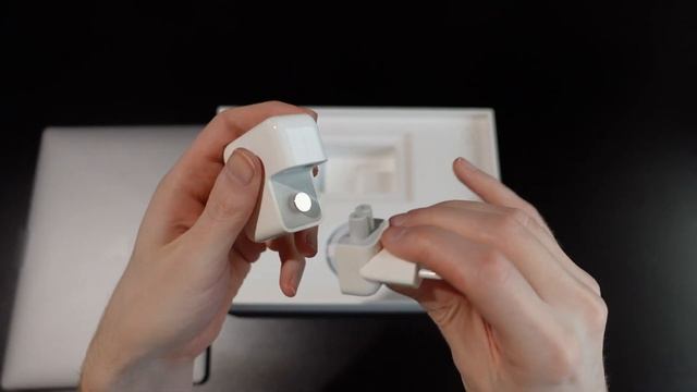 MacBook Air 2020 M1 Unboxing and sniffing смотреть онлайн