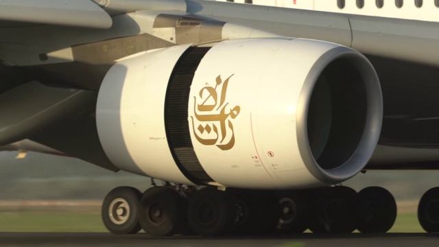 60 MINUTES PURE AVIATION  AIRBUS A380 BOEING 747