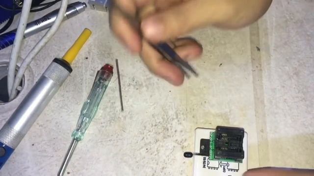 NA PRATICA REMOVENDO EPROM GRAVANDO E COLOCANDO EPROM GOSAT S3 TUTORIAL смотреть онлайн