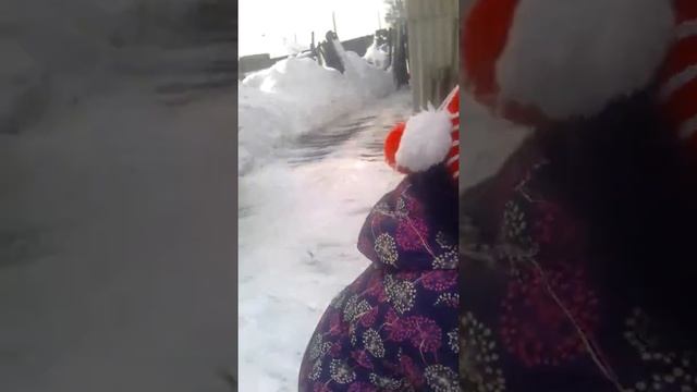 Игра в снежки)) смотреть онлайн