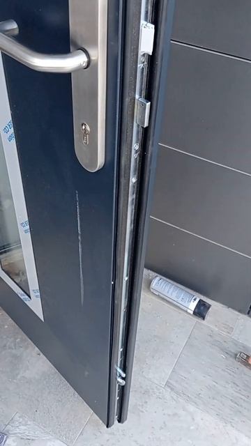 Монтаж входной двери Хёрманн смотреть онлайн