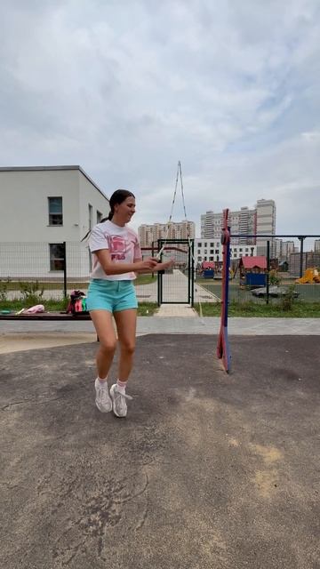 #скакалка #skiprope #skipping #jumprope #прыжкинаскакалке #какпрыгатьнаскакалке #спортивнаяскакалка смотреть онлайн