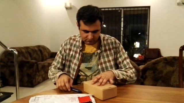 Arduino/Genuino MKR1000 unboxing and first look смотреть онлайн