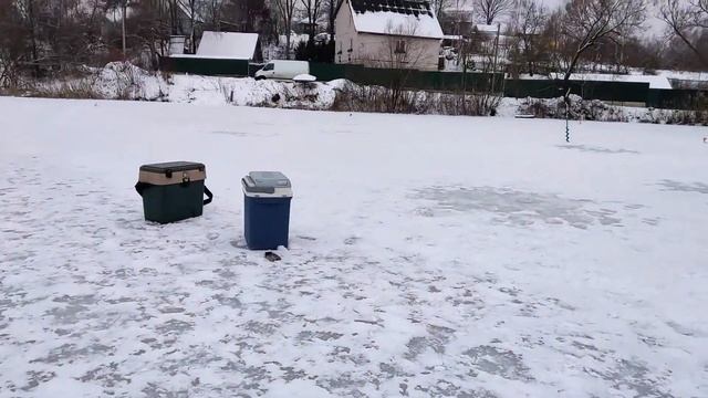 Суперсекретное озеро, где людей мало, жерлиц миллион, а клюёт как всегда плохо. Это Смоленск, детка! смотреть онлайн