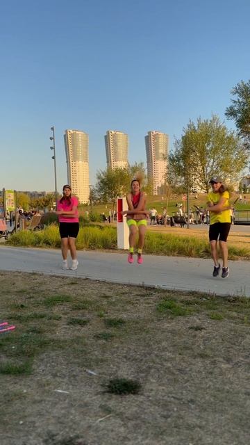 #скакалка #dance #skiprope #какпрыгатьнаскакалке #урокипопрыжкамнаскакалке #jumprope смотреть онлайн