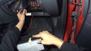 Подцепляем разьём 2 USB вместо штатного прикуривателя.