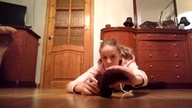 Как сесть на поперечный шпагат смотреть онлайн