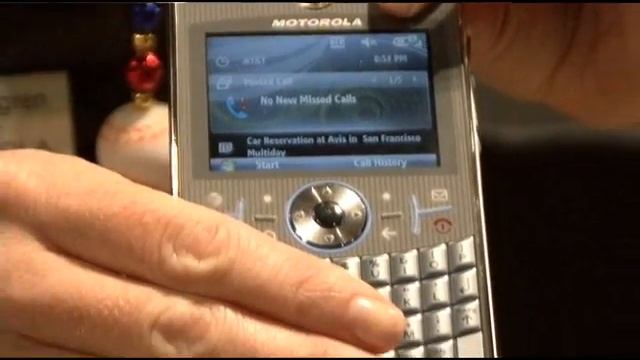 Motorola to introduce MOTO Q Global handset смотреть онлайн