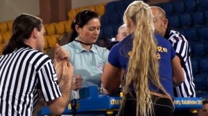 women's arm wrestling женский армрестлинг 女性のアームレスリング