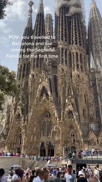 Most incredible building in Spain смотреть онлайн