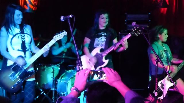 Bad Cop / Bad Cop - Seriously ? / Firewater - The Crowd Record Release Party смотреть онлайн
