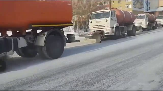 В Астане на уборку снега вышло более 1,1 тыс. единиц спецтехники смотреть онлайн