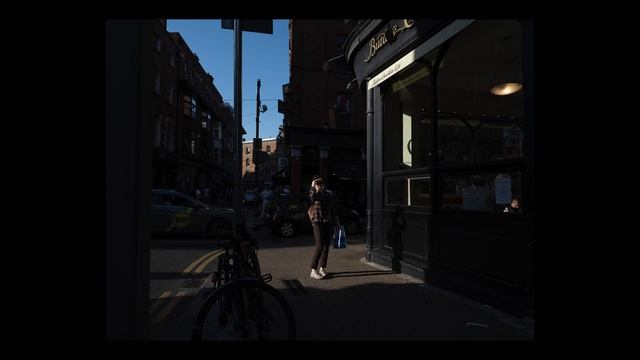 GOLDEN HOUR WITH FUJI GFX 100S - Street Photography POV смотреть онлайн