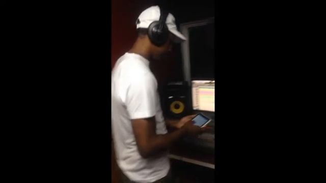 Reggae Dancehall Free Flow Thursdays Episode 1 смотреть онлайн