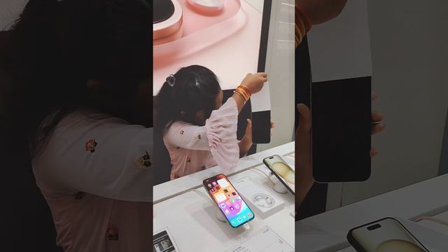 Unboxing iPhone 15 Plus | iPhone 15 staus unboxing iPhone 15 Plus green colour #iphone #iphone15 смотреть онлайн