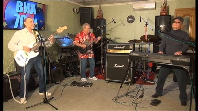 Моя девочка с другим танцует. Исполняет кавер-группа " Белый Омут". смотреть онлайн