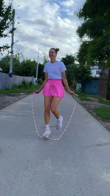 #скакалка #dance #jumprope #sports #skipping #скиппинг #dancer #shuffle #cheer #шаффл #шаффлтанец смотреть онлайн