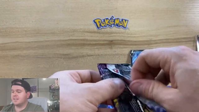 I Found a Pokémon Card Vending Machine in Australia! (opening) смотреть онлайн