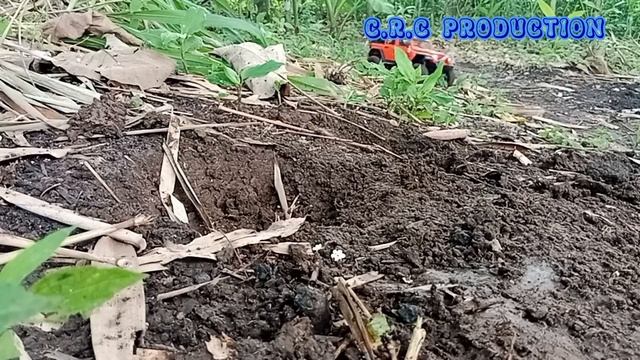 Rubicon 4x4 offroad jeep adventure ended up in a dirt excavation смотреть онлайн