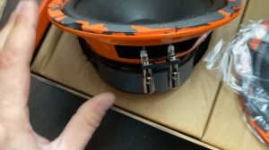 Замена штатных динамиков в задних
дверях VW Jetta 6 на DL Audio Gryphon Pro
165 Midbass.