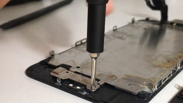 iPhone 6 Screen & Home Button Replacement смотреть онлайн