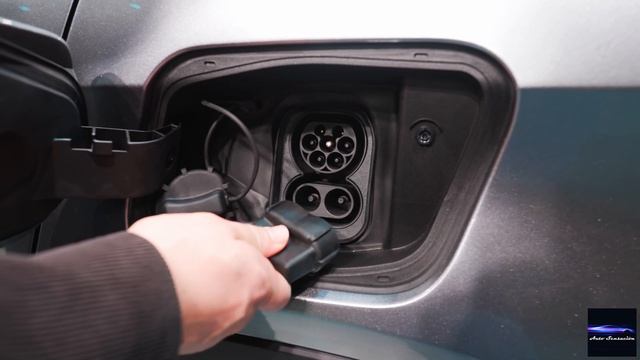 Presentación Jeep Avenger 2023 . Urbano, coqueto ,Jeep y 100% eléctrico. смотреть онлайн