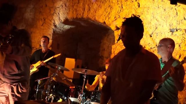 Ubuntu live: Water is life смотреть онлайн