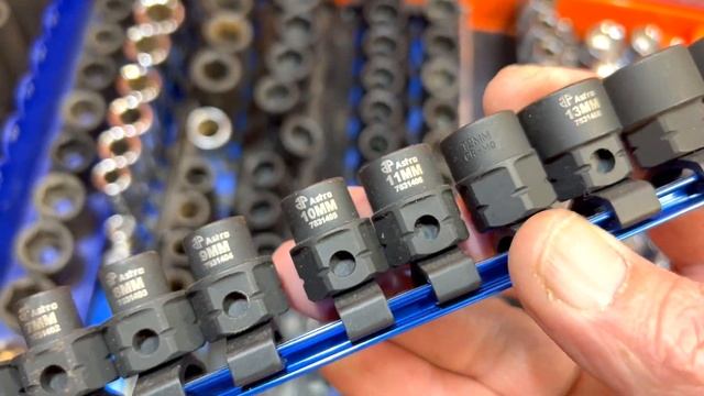 Do You Need SAE Sockets in your toolbox? Have a look at my sockets and socket organization! смотреть онлайн