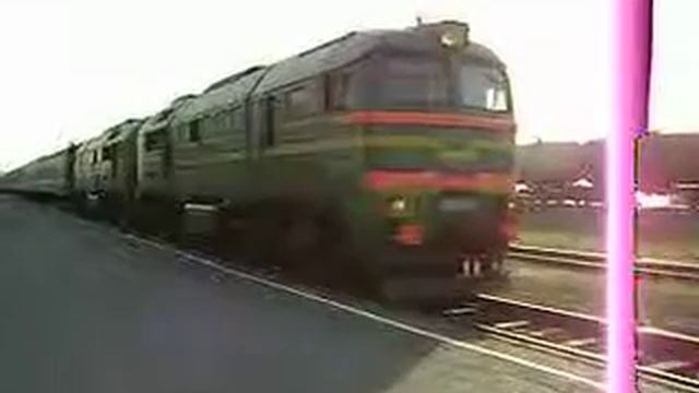 Пассажирский двухсекционный тепловоз смотреть онлайн