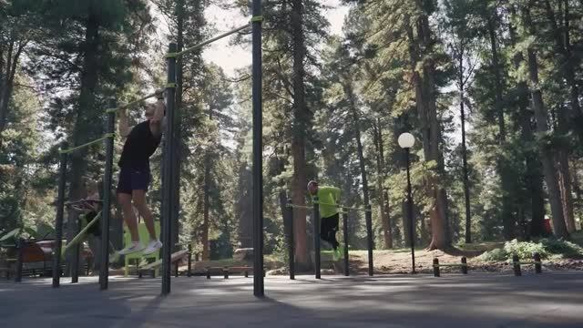 Уличный тренажерный зал под открытым небом смотреть онлайн