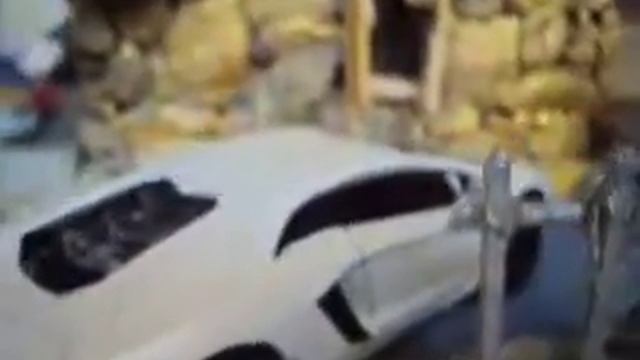 Kinsmart - Lamborghini Aventador смотреть онлайн